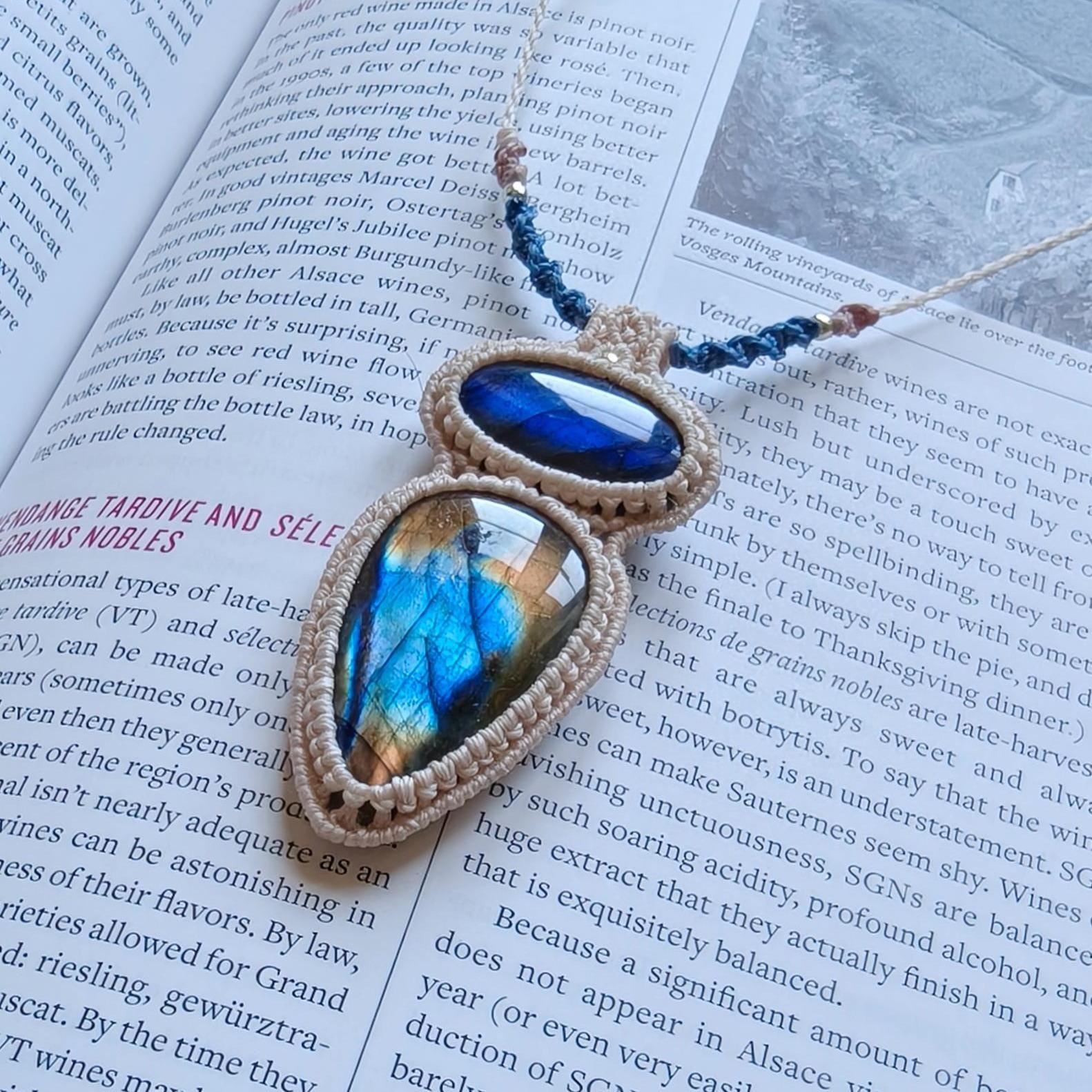 Labradorite Pendant Necklace – Unique