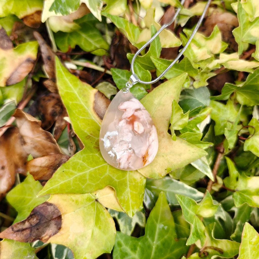 Cherry Blossom Agate Necklace – Unique