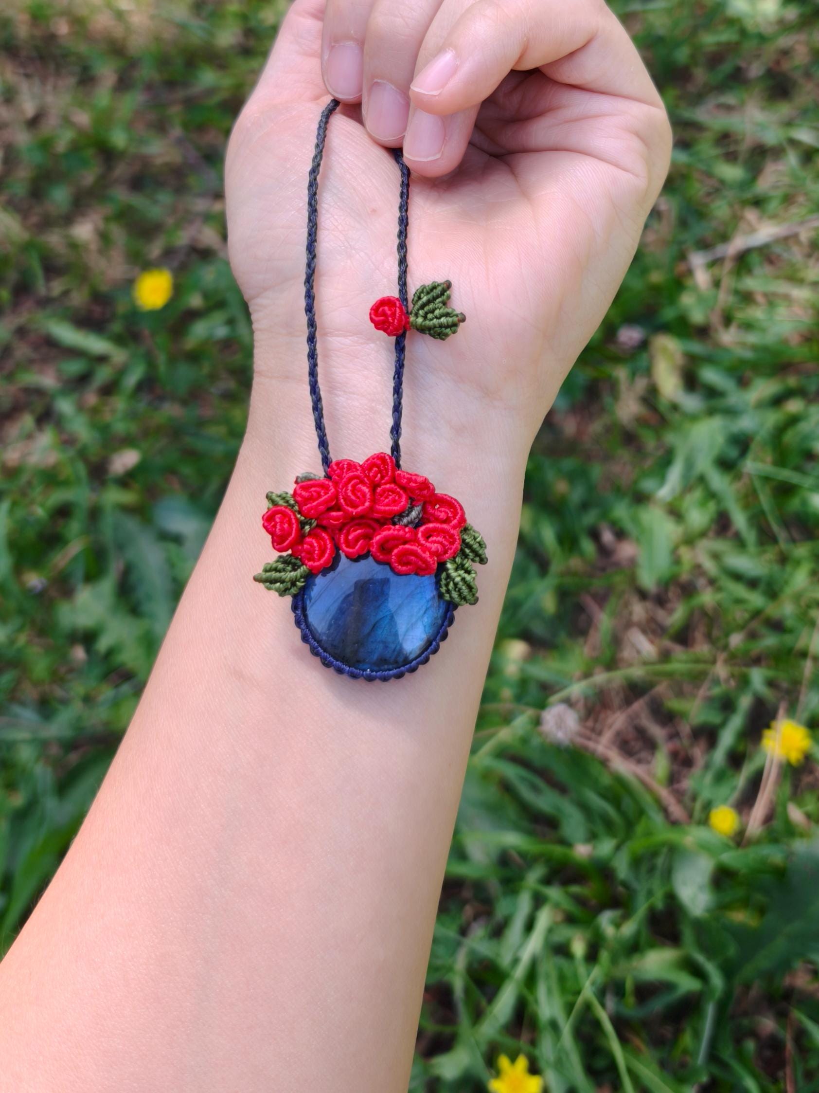 Labradorite pendant - Unique