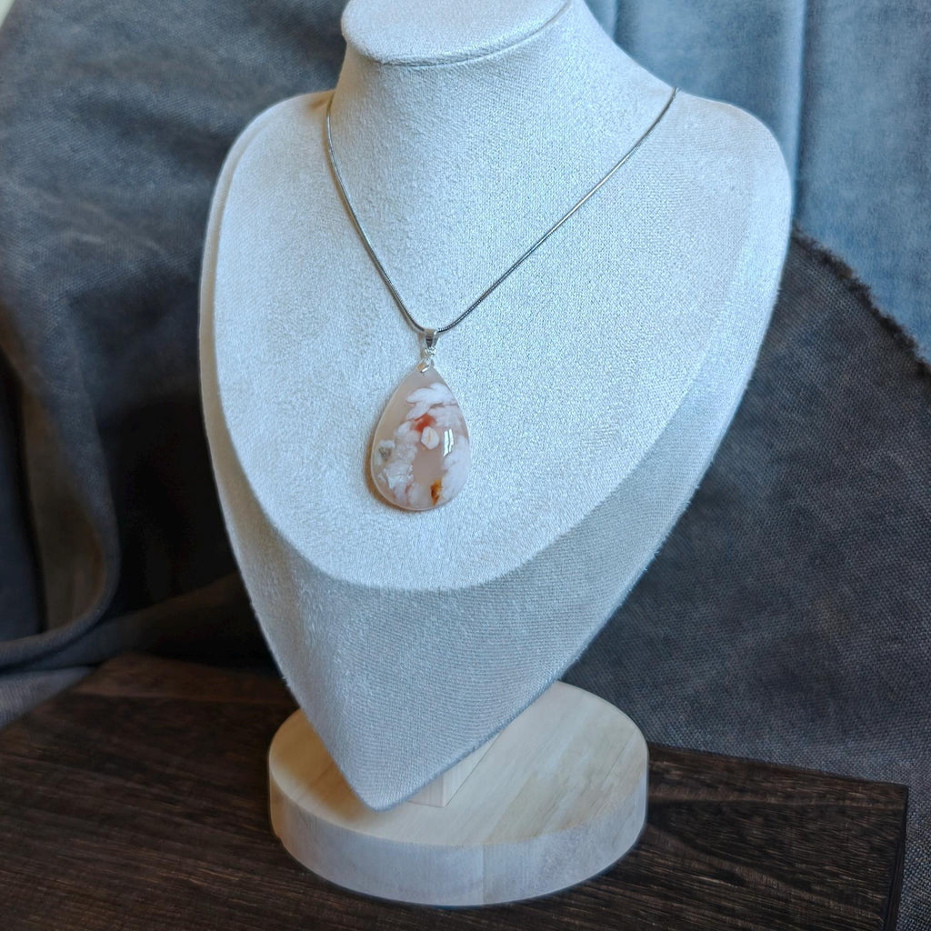 Cherry Blossom Agate Necklace – Unique