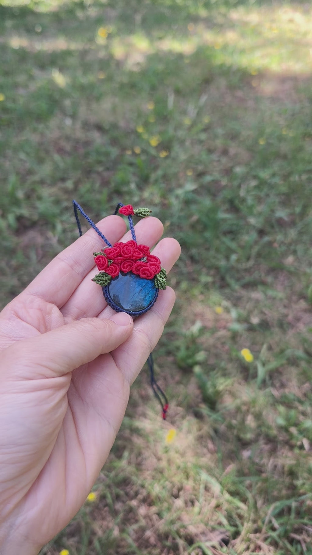 Labradorite pendant - Unique